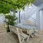 아파트 Cozy In Zaboric-brodarica