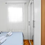 Cozy In Zaboric-brodarica *
