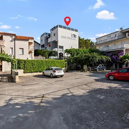 Apartamento Cozy In Zaboric-brodarica