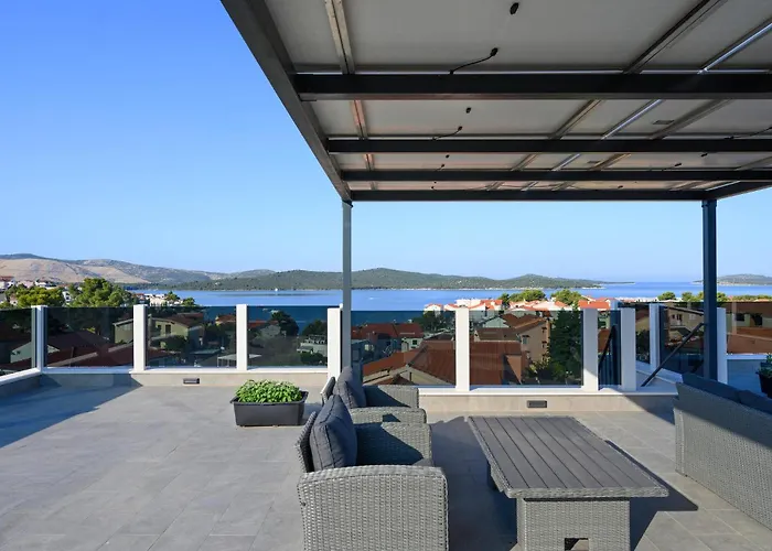 Cozy In Zaboric-brodarica Apartamento