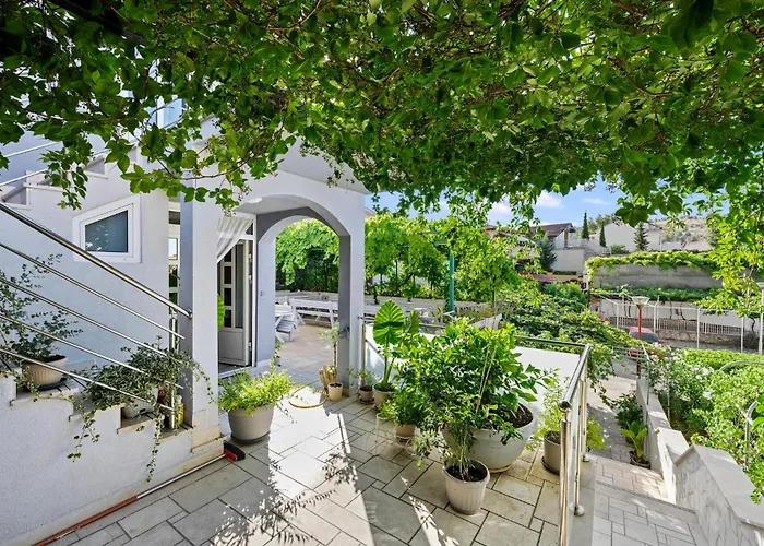 Cozy In Zaboric-brodarica Apartment *